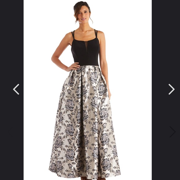 NWT Morgan & Co Dresses Long Formal Dress Black/Champagne
• Size 3 - Picture 1 of 16